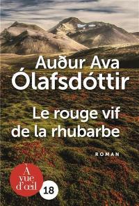 Le rouge vif de la rhubarbe